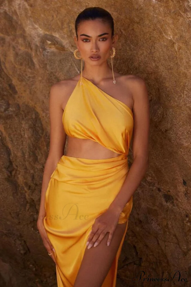 Chapman Elegant Maxi Dress - Image 2