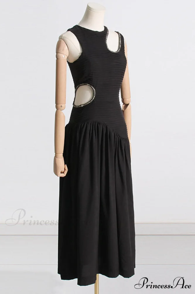 Jolie Abstract Stylish Cut-Out Midi Dress - Image 13