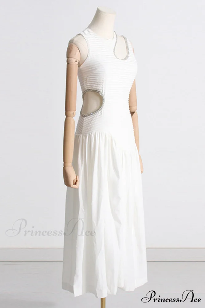 Jolie Abstract Stylish Cut-Out Midi Dress - Image 16