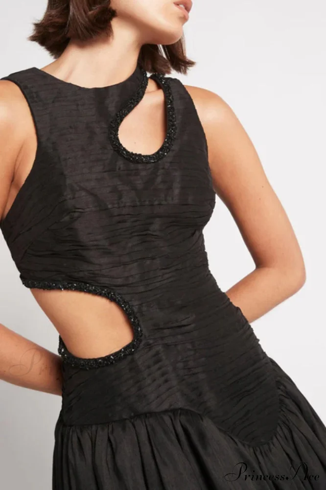Jolie Abstract Stylish Cut-Out Midi Dress - Image 5