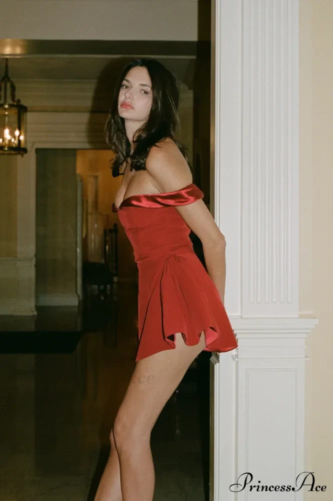 Lady Elegant Mini Dress - Image 4