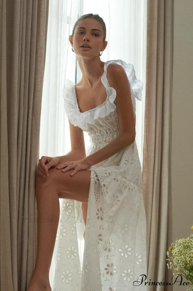 Danielle Eyelet Stylish Maxi Dress - Image 2