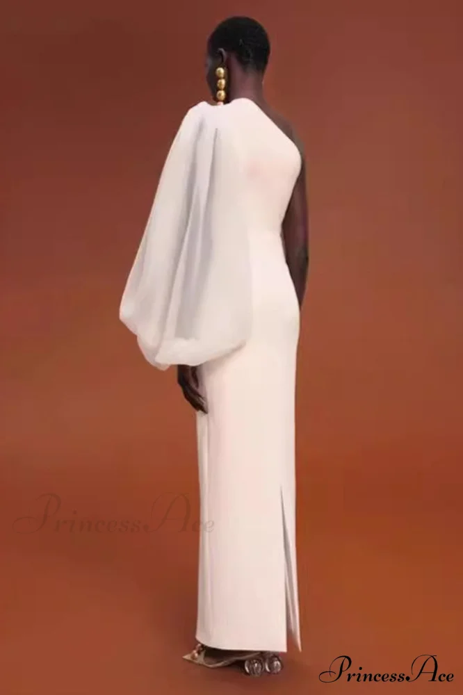 Hudson One Stylish Shoulder Gown - Image 2