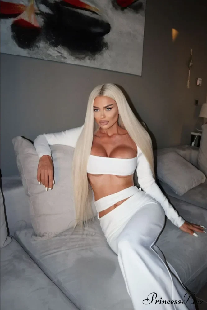 Amara Elegant Cutout Set - Image 16