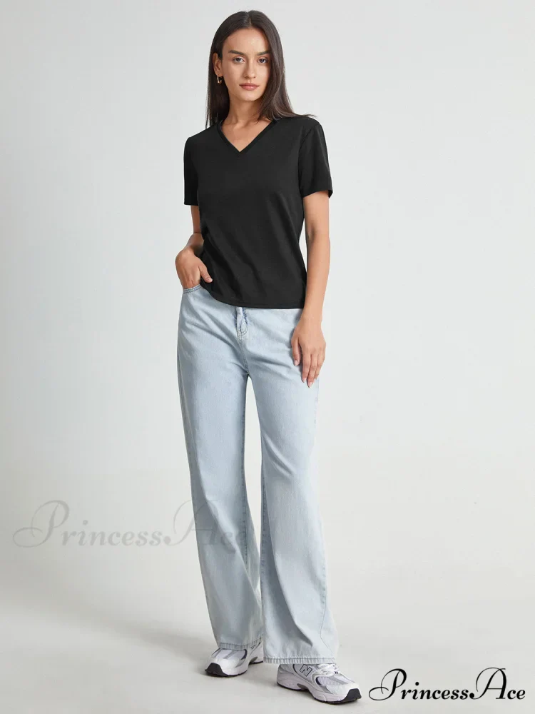 Basic Everyday Graceful V-Neck T-Shirt - Image 3