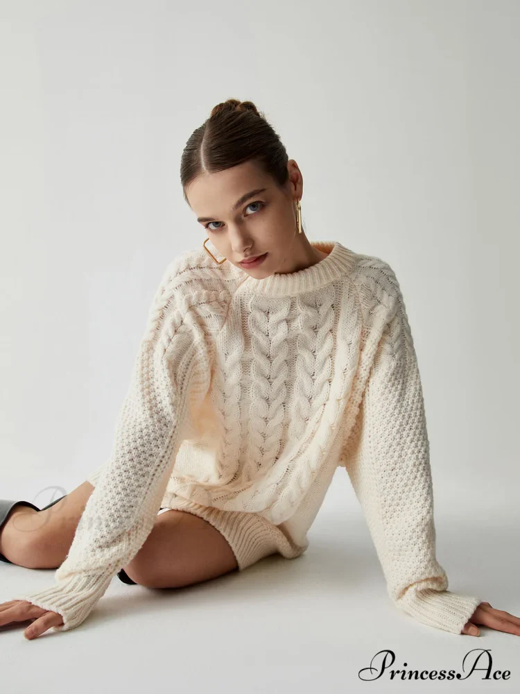 Chunky Cable Graceful Knit Oversized Sweater - Image 5