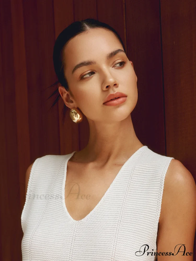 Chunky Teardrop Graceful Statement Earrings - Image 5