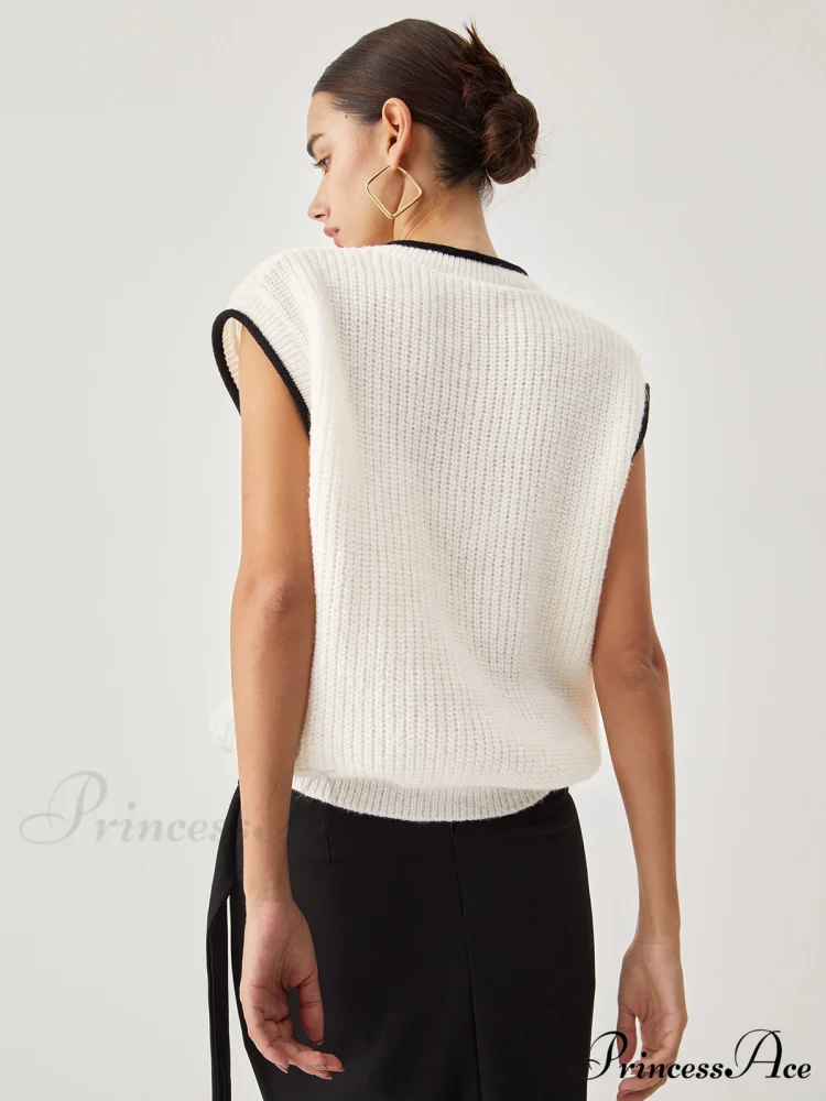 Contrast Trim Graceful Chunky Knit Vest - Image 6