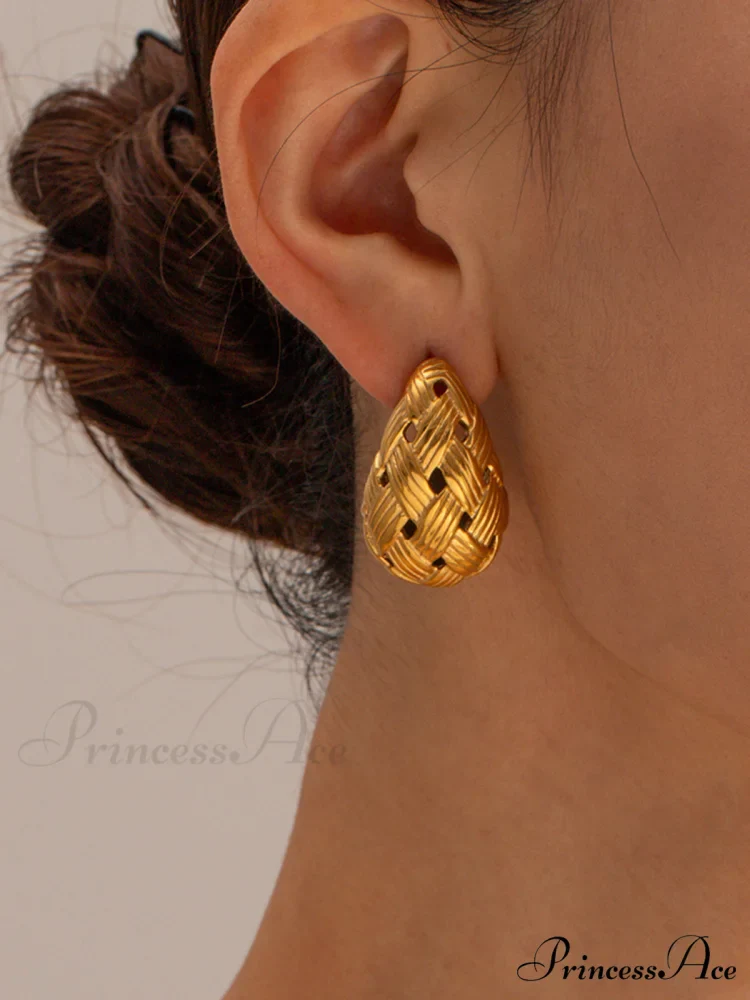 Crisscross Charming Honeycomb Earrings - Image 2