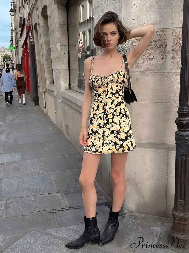 Daisy Printed Graceful Floral Short Dress - Image 2