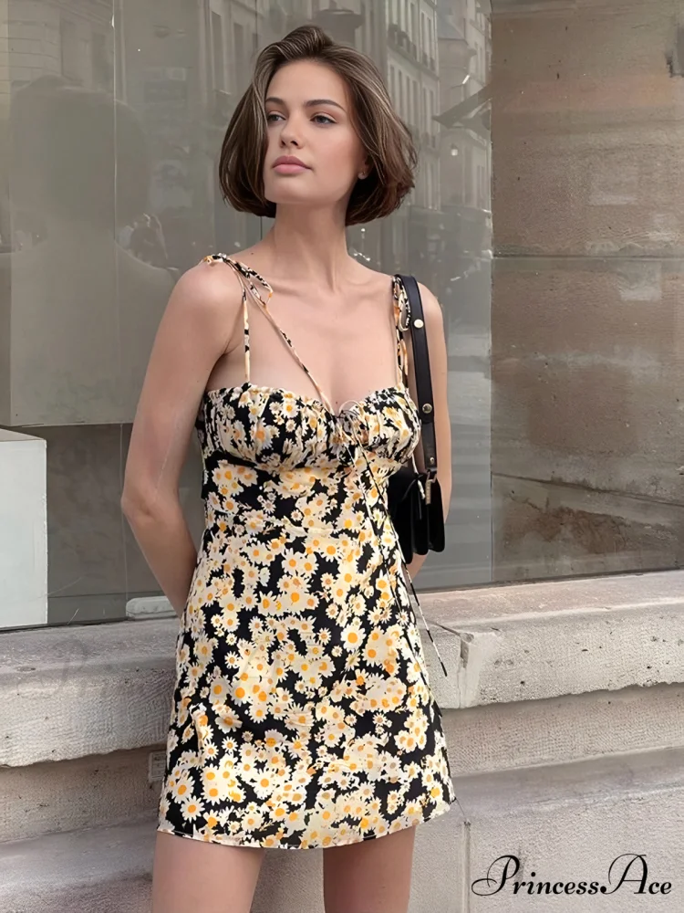 Daisy Printed Graceful Floral Short Dress - Image 3