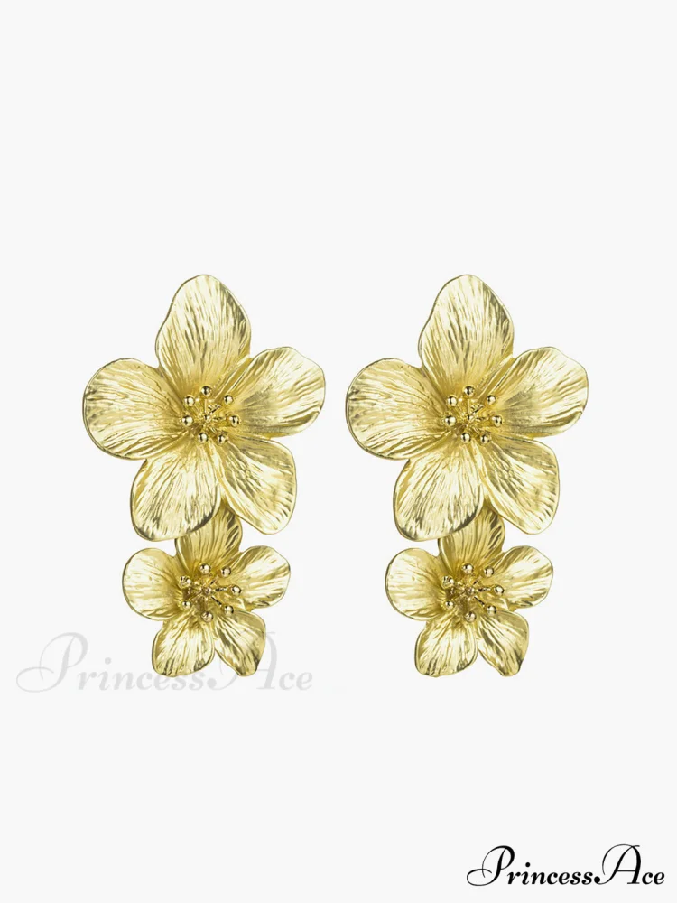 Fashionable Charming Flower-Shaped Earrings - Image 4