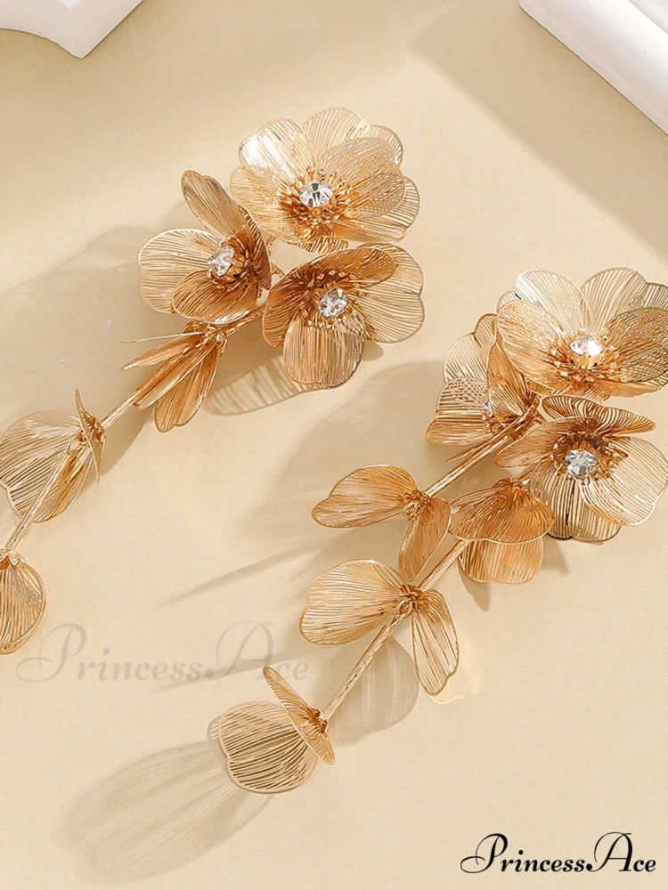 Floral Decor Graceful Fringed Earrings - Image 4
