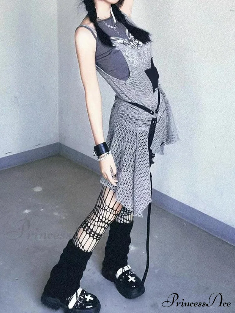 Arm Gloves Cold Shoulder Modern Star Black Crop Top - Image 3