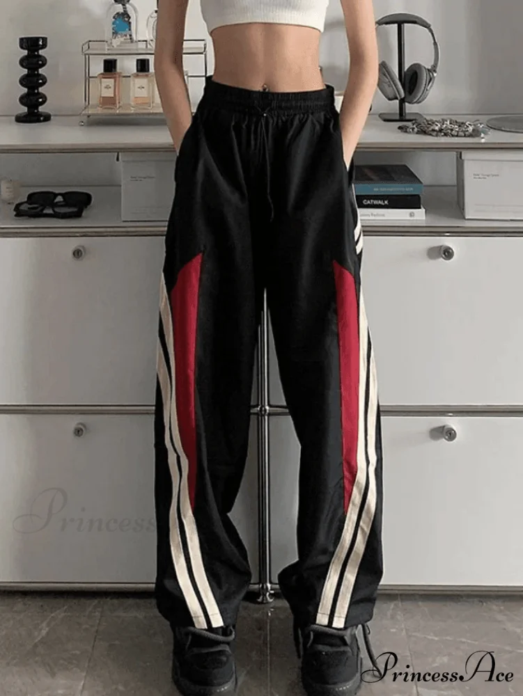 Contrast Long Graceful Sleeve Crop Top - Image 3