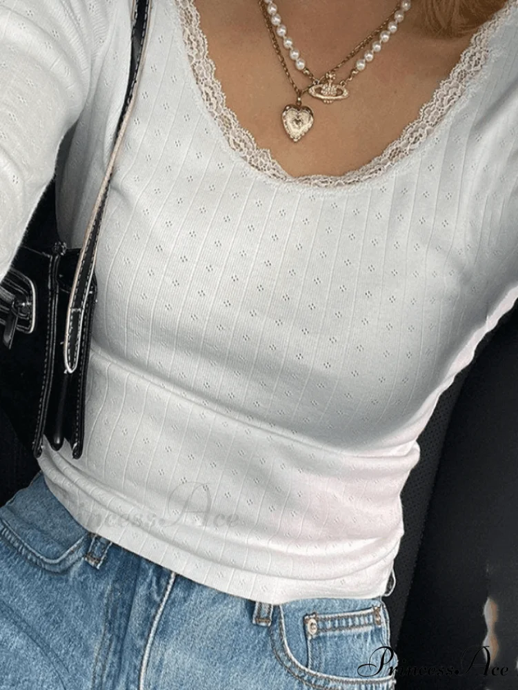 Lace Trim White Trendy Cropped Tank Top - Image 3