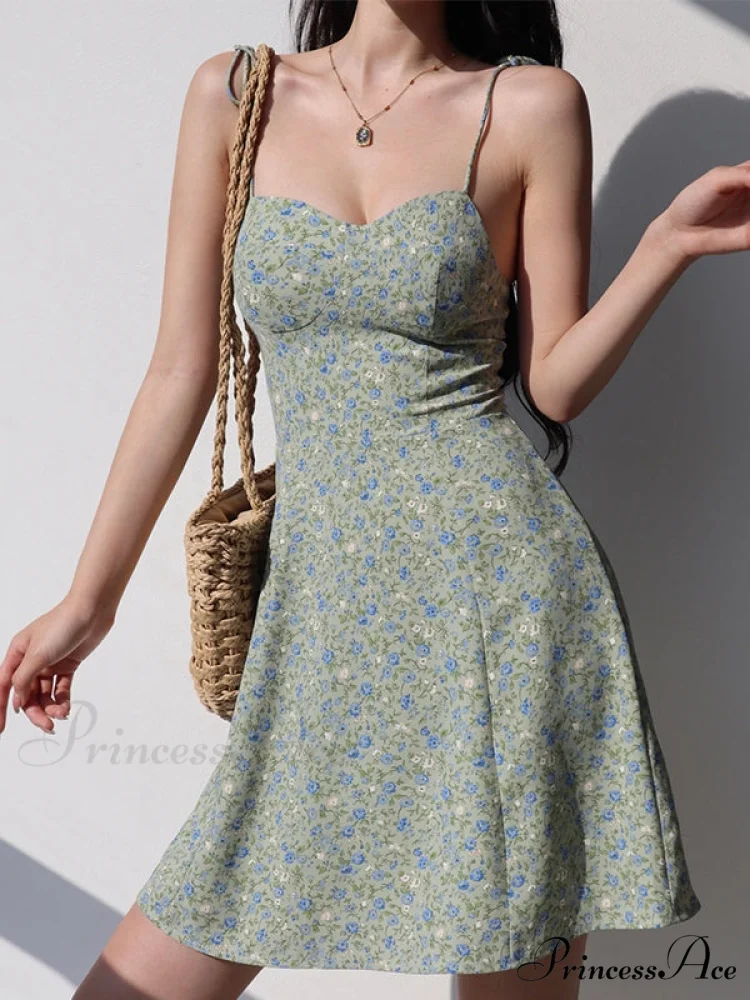 Lace Up Graceful Floral Corset Top - Image 3
