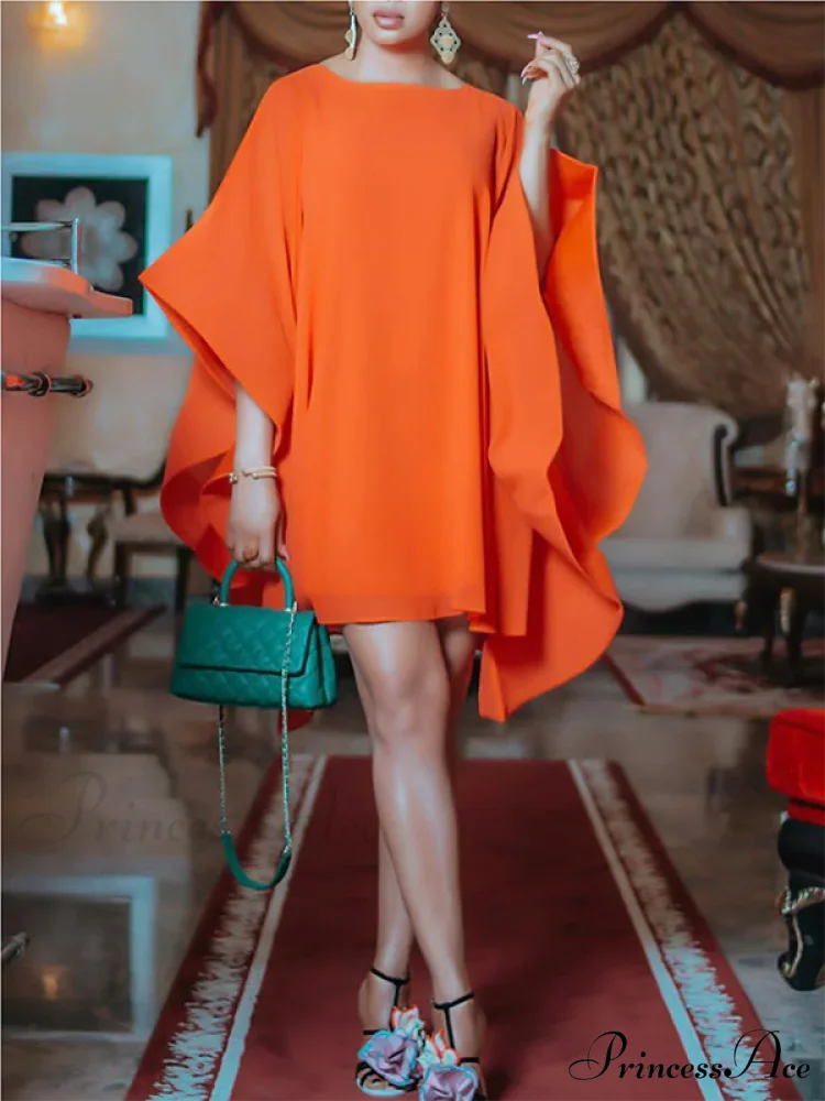 A-Line Sleeveless Pleated Solid Modern Color Halter-Neck Maxi Dresses - Image 4