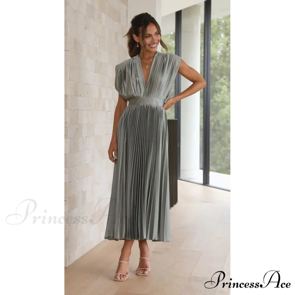 Female Loose Zipper Trendy Pleated Party Dress - Image 7