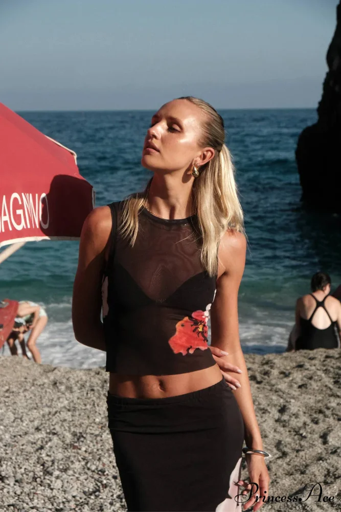 Black Floral Stylish Mesh Set - Image 3
