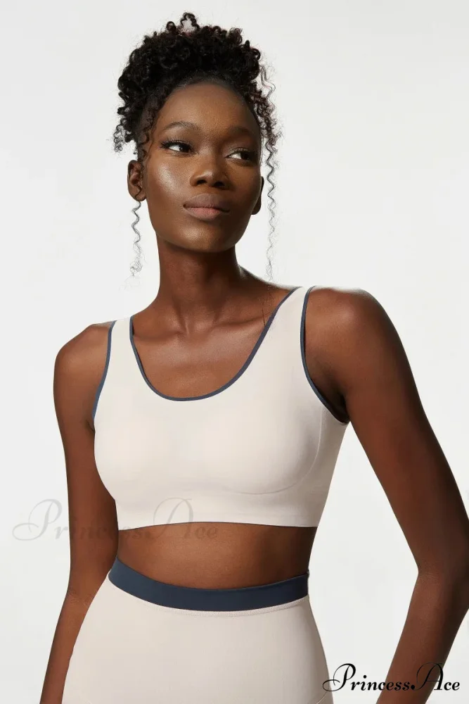PEYTON SPORTS BRA AND Graceful LEGGINGS SET MILK WHITE - Image 3