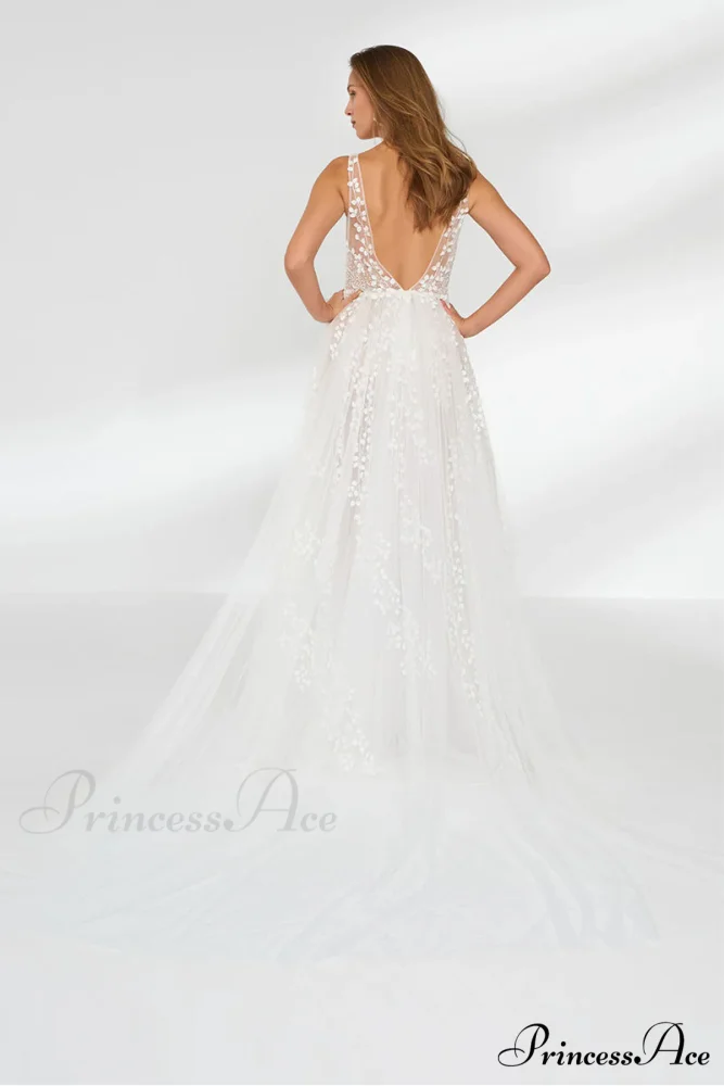 Olena Ethereal A-line Trendy Tulle Wedding Dress - Image 4