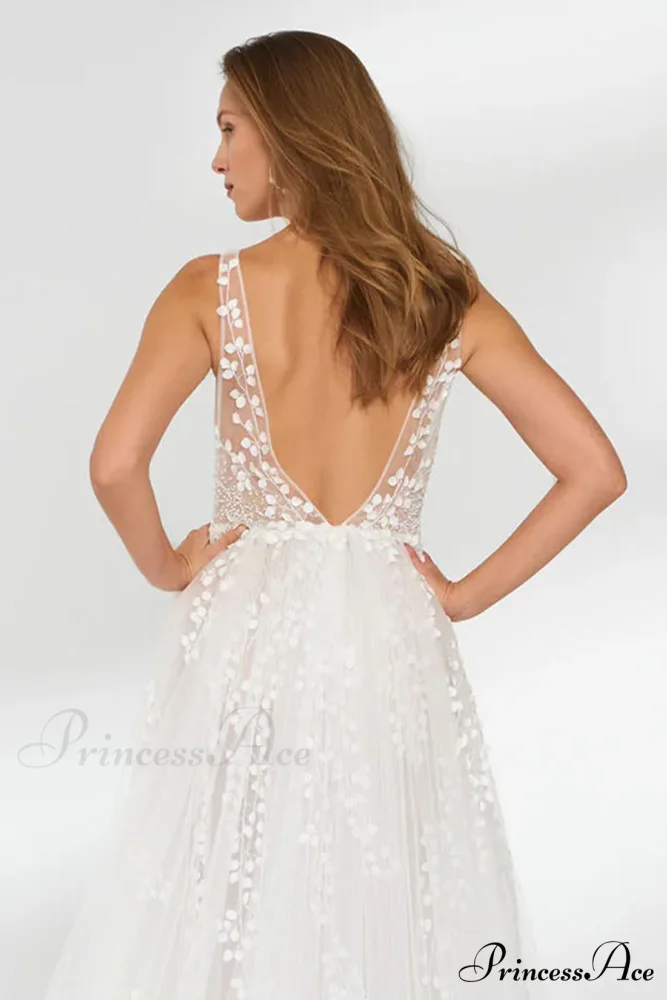Olena Ethereal A-line Trendy Tulle Wedding Dress - Image 6