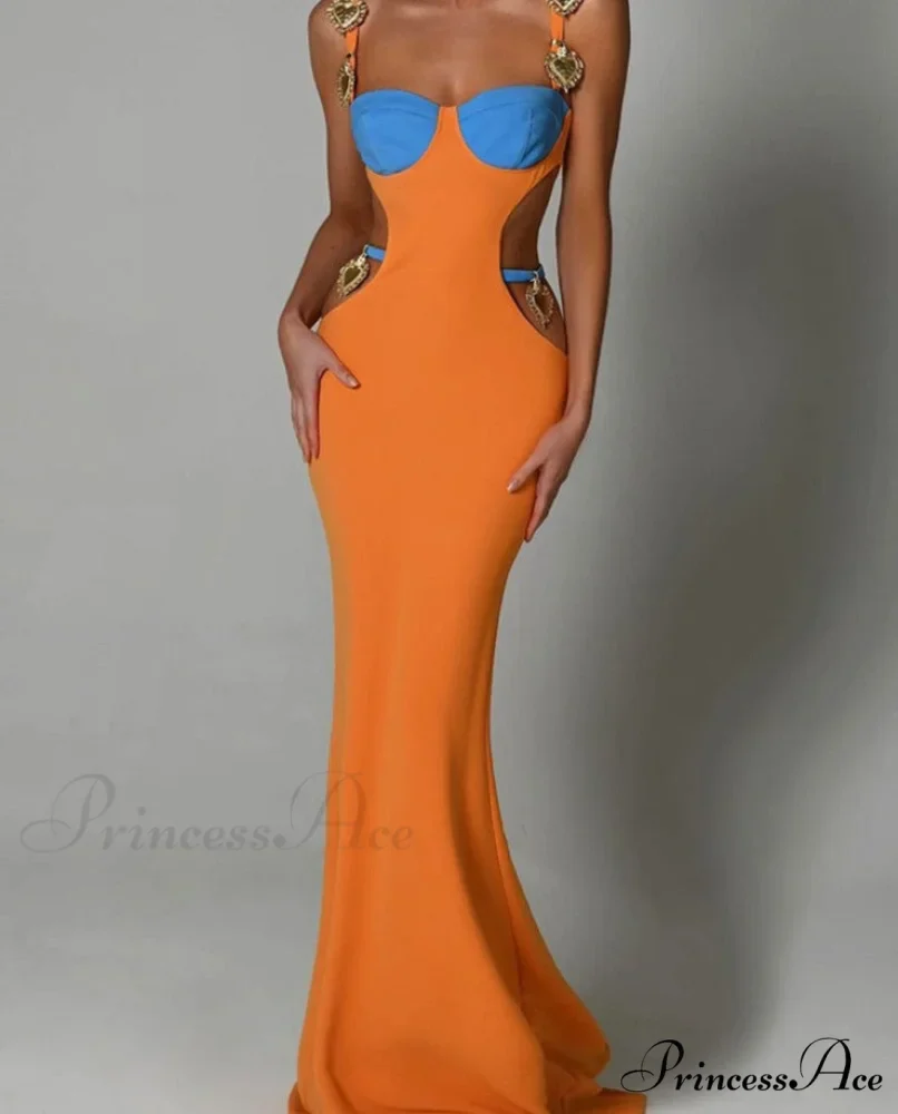Contrast Color Side Charming Cut Charm Strap Dress - Image 3
