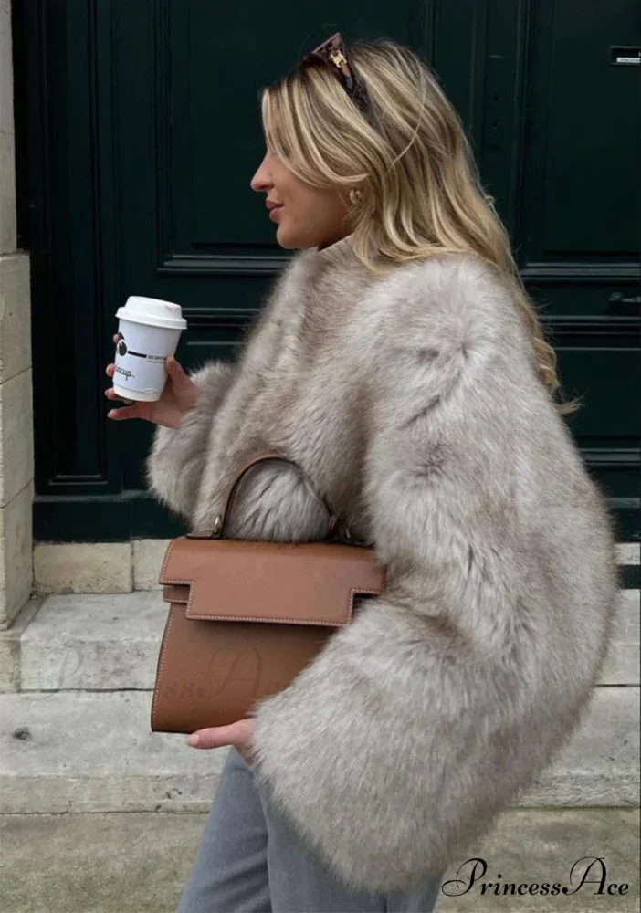 Cropped Faux Stylish Fur Coat - Image 11