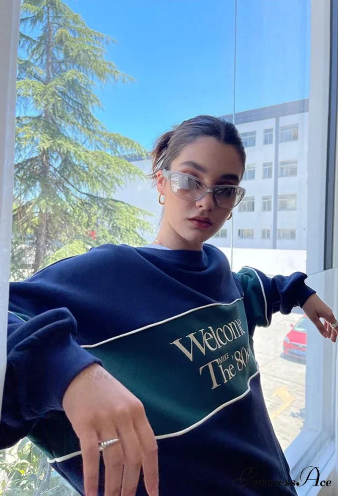 Blue Letter Stylish Print Sweatshirt - Image 17