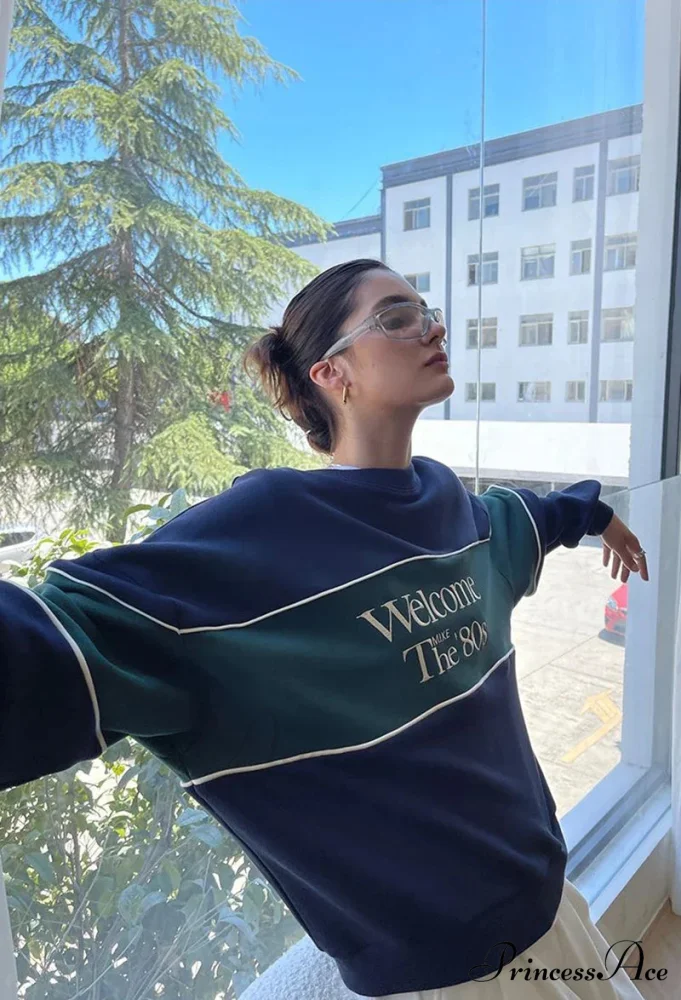 Blue Letter Stylish Print Sweatshirt - Image 18