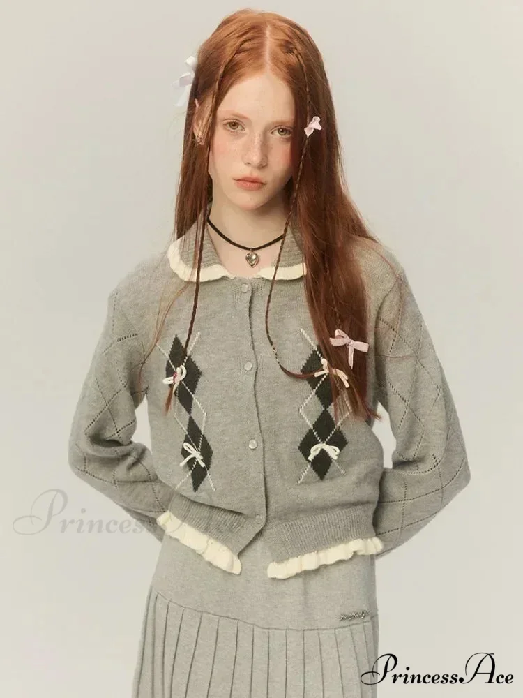 Argyle Collar Stylish Buttoned Knitted Cardigan - Image 4