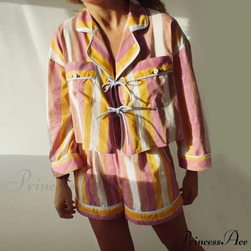 Printed Front Tie Up Graceful Bowknot Blouse and Shorts Set - Image 4