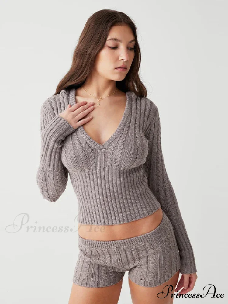 Long Sleeve Knitted V-Neck Graceful Hooded Sweater And Shorts Set - Image 11