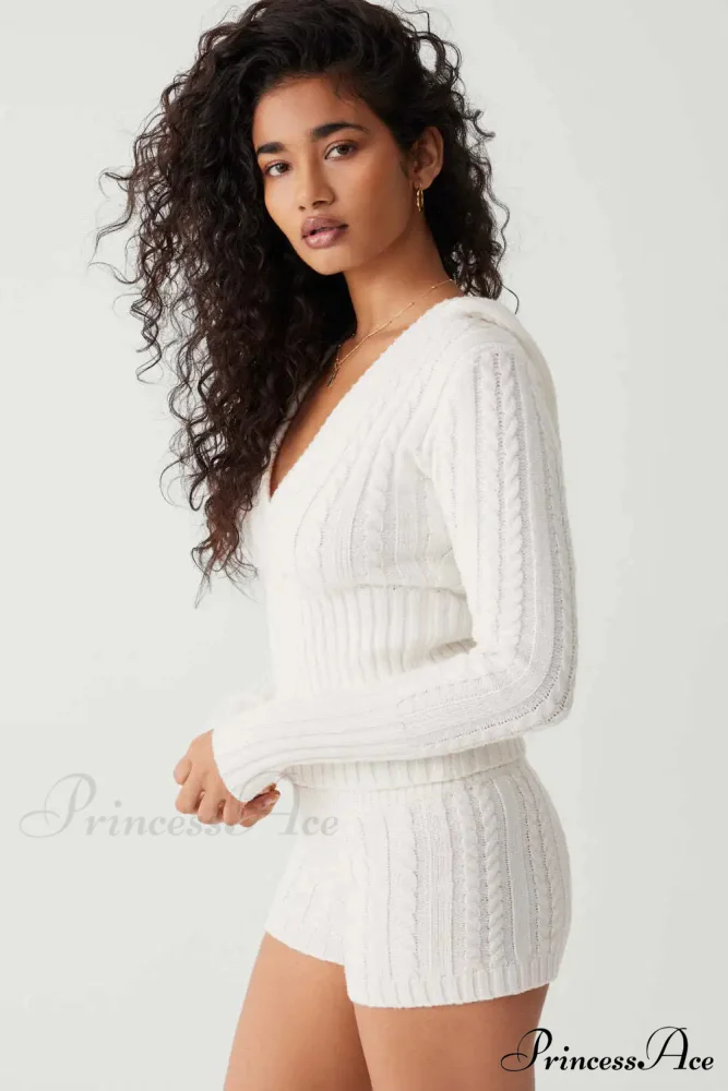 Long Sleeve Knitted V-Neck Graceful Hooded Sweater And Shorts Set - Image 4