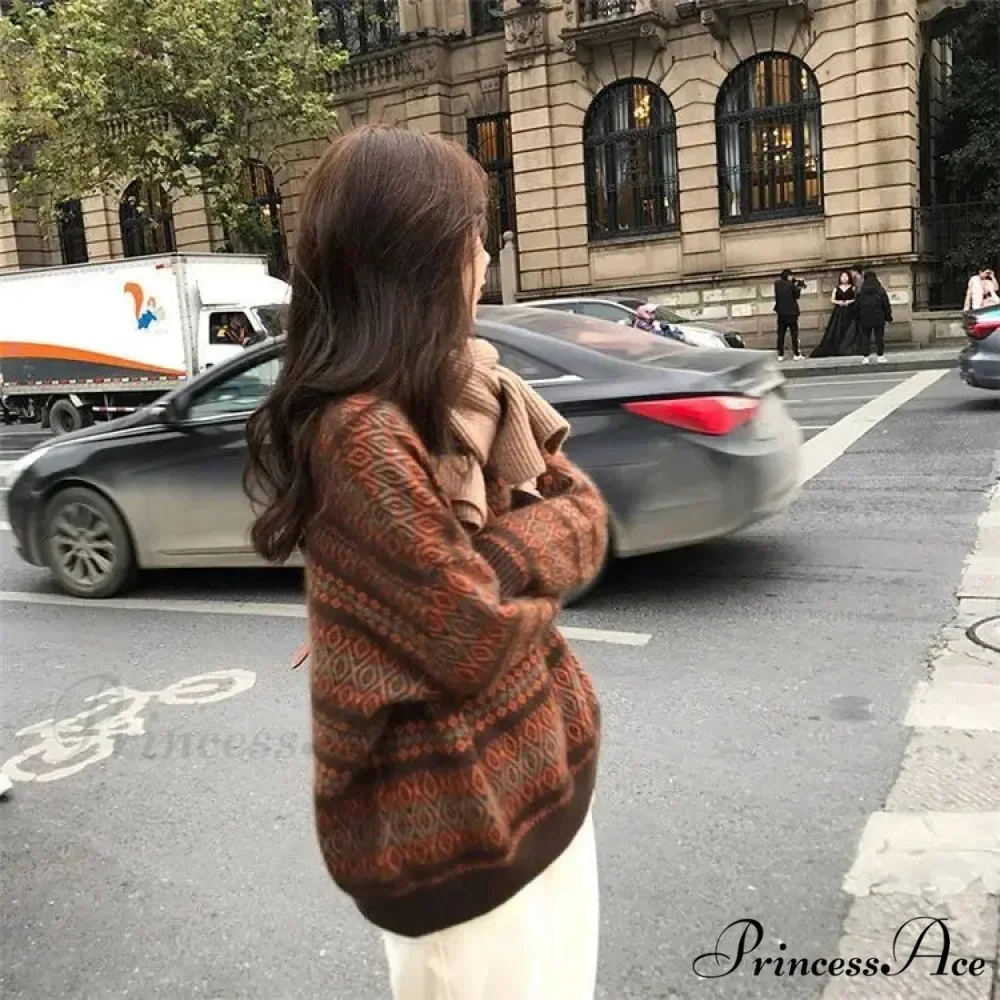 Thickened Broad Soft Vintage Style Sweater - Image 4