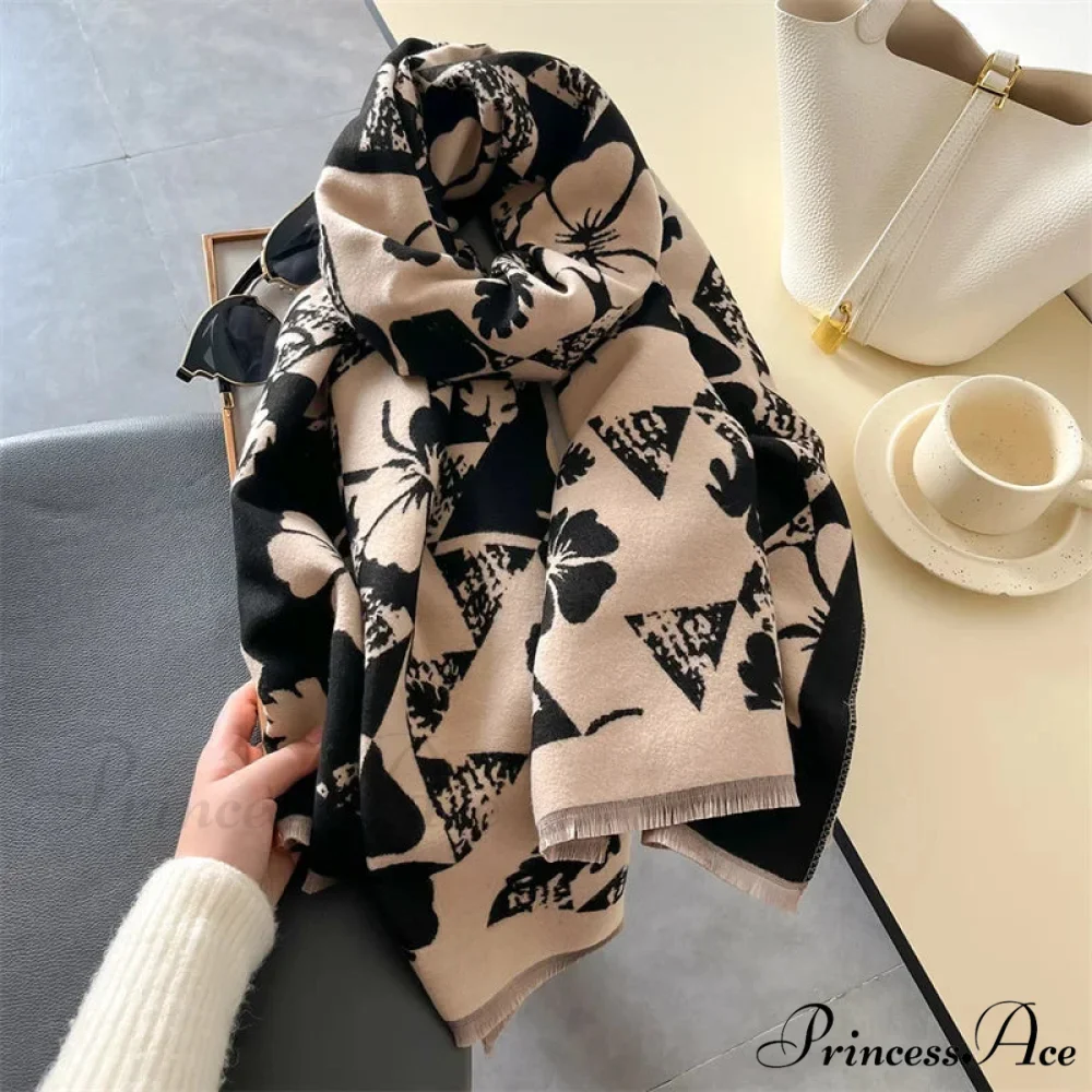 Traditional Cashmere Checkered Wrap Shawl - Image 3