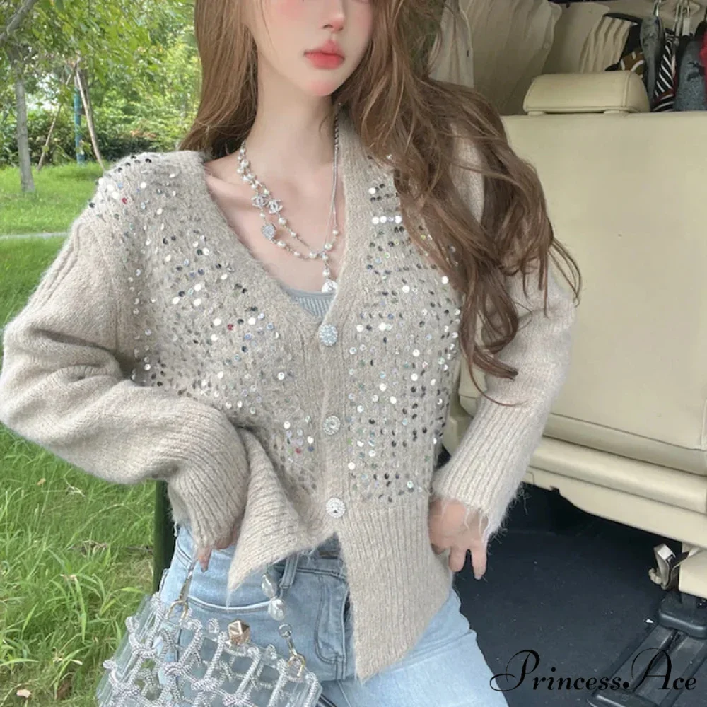 V-shaped Grey Sparkling Knitted Short Cardigan - Image 2