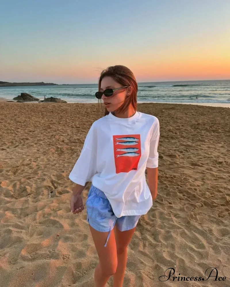Warm Adorable Graphic T-shirt - Image 5