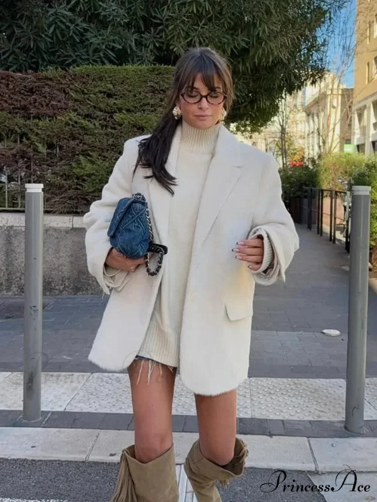 White Alone Fastened Woolen Coat - Image 3
