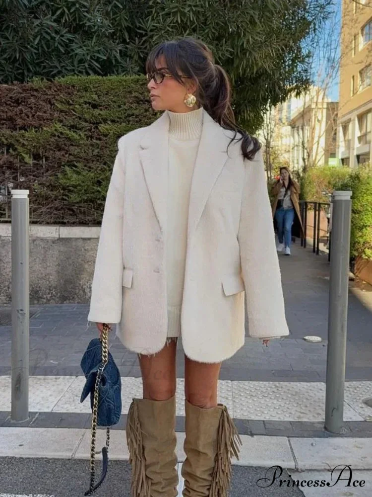 White Alone Fastened Woolen Coat - Image 4