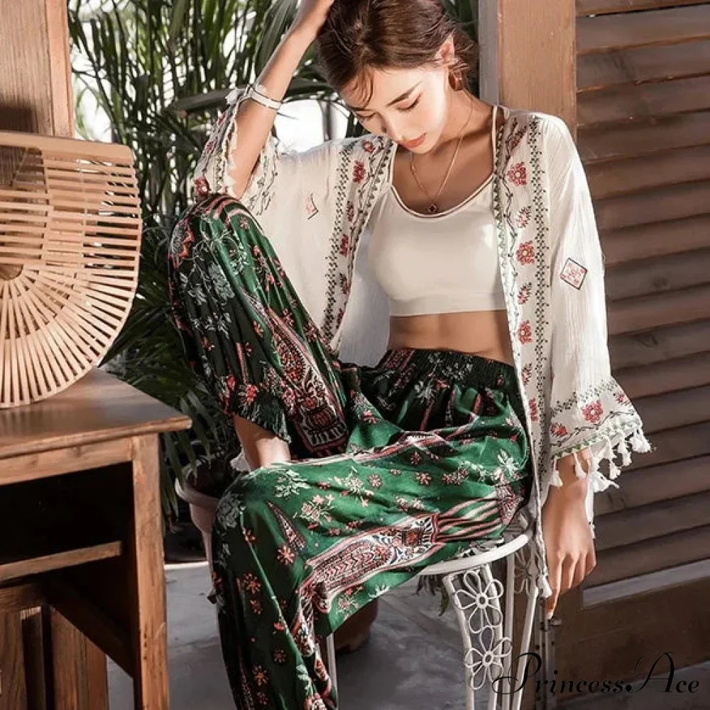 White Cotton Rayon Floral Embroidery Beach Cover up

Modified Title: Ivory Cotton Rayon Botanical Stitching Beach Cover up - Image 2