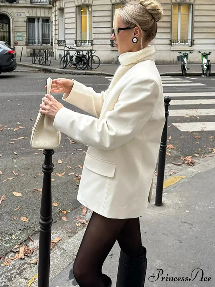White Dual Pockets V-neck Jacket - Image 4