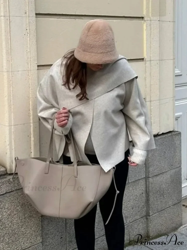 White Woolen Overcoat with Scarf Collar - Image 4