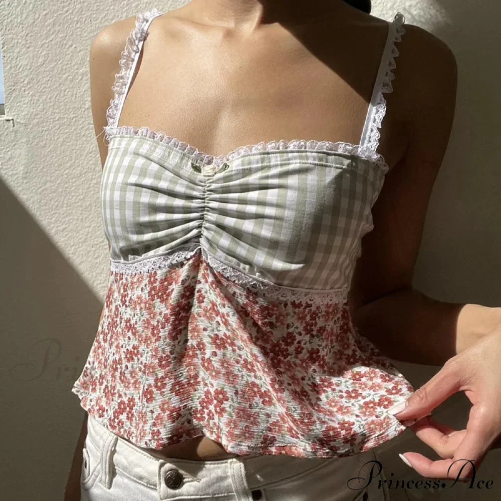 Y2K Lace Trim Checkered Floral Sleeveless Crop Top - Image 3